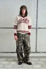 V Yaka Oversize Tüylü Bej kazak