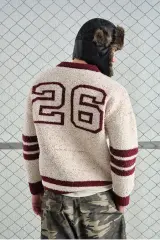 V Yaka Oversize Tüylü Bej kazak